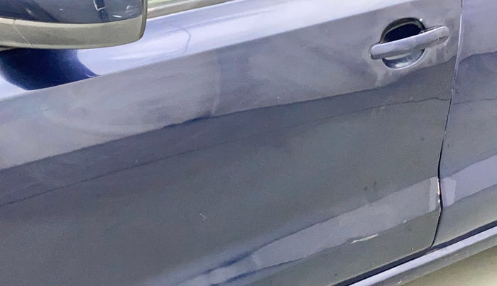 2014 Volkswagen Vento COMFORTLINE TSI AT PETROL, Petrol, Automatic, 57,022 km, Front passenger door - Slightly dented