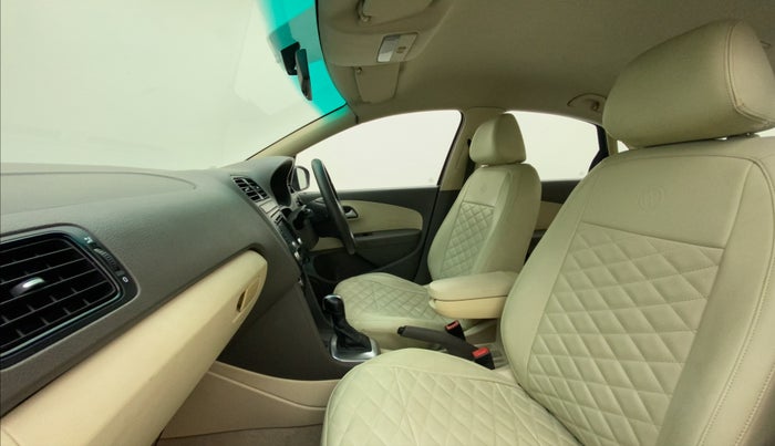 2014 Volkswagen Vento COMFORTLINE TSI AT PETROL, Petrol, Automatic, 57,022 km, Right Side Front Door Cabin