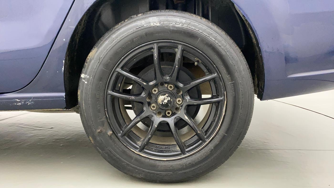 2014 Volkswagen Vento COMFORTLINE TSI AT PETROL, Petrol, Automatic, 57,022 km, Left Rear Wheel