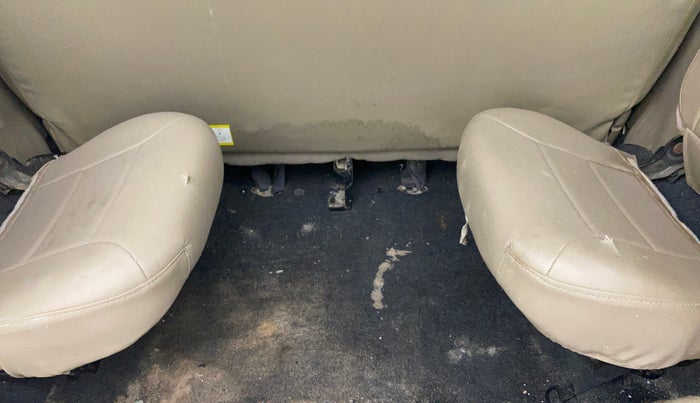 2016 Mahindra TUV300 T8, Diesel, Manual, 66,677 km, Boot Inside