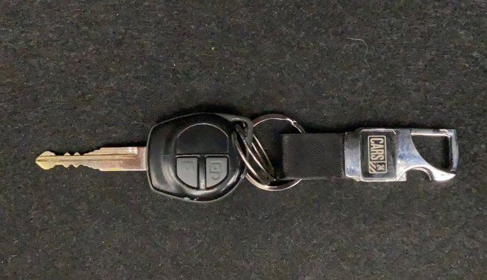 2016 Maruti Swift Dzire VXI, Petrol, Manual, 86,060 km, Key Close Up