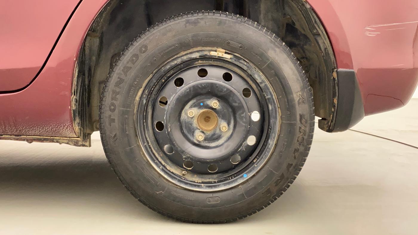 2016 Maruti Swift Dzire VXI, Petrol, Manual, 86,060 km, Left Rear Wheel
