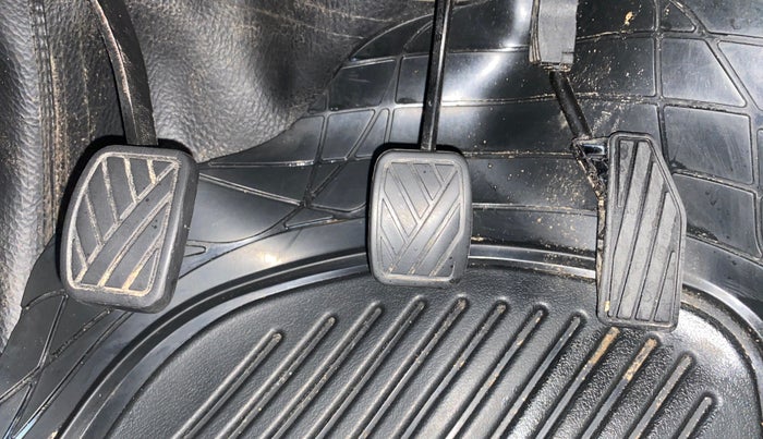 2018 Maruti Baleno DELTA PETROL 1.2, Petrol, Manual, 1,26,364 km, Pedals