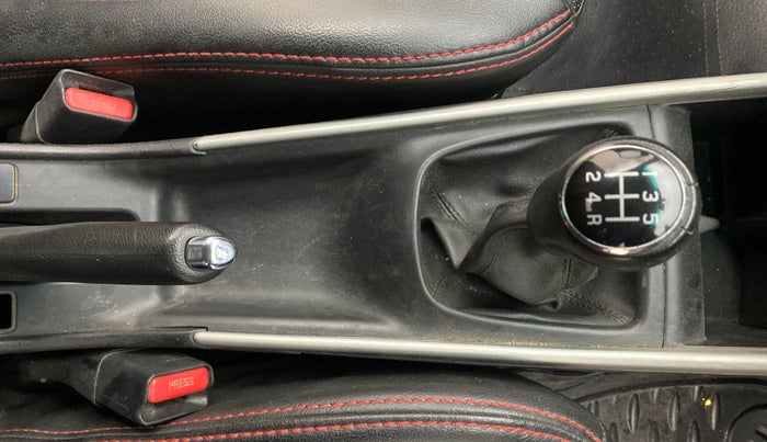 2018 Maruti Baleno DELTA PETROL 1.2, Petrol, Manual, 1,26,364 km, Gear Lever