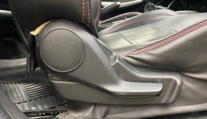 2018 Maruti Baleno DELTA PETROL 1.2, Petrol, Manual, 1,26,364 km, Driver Side Adjustment Panel