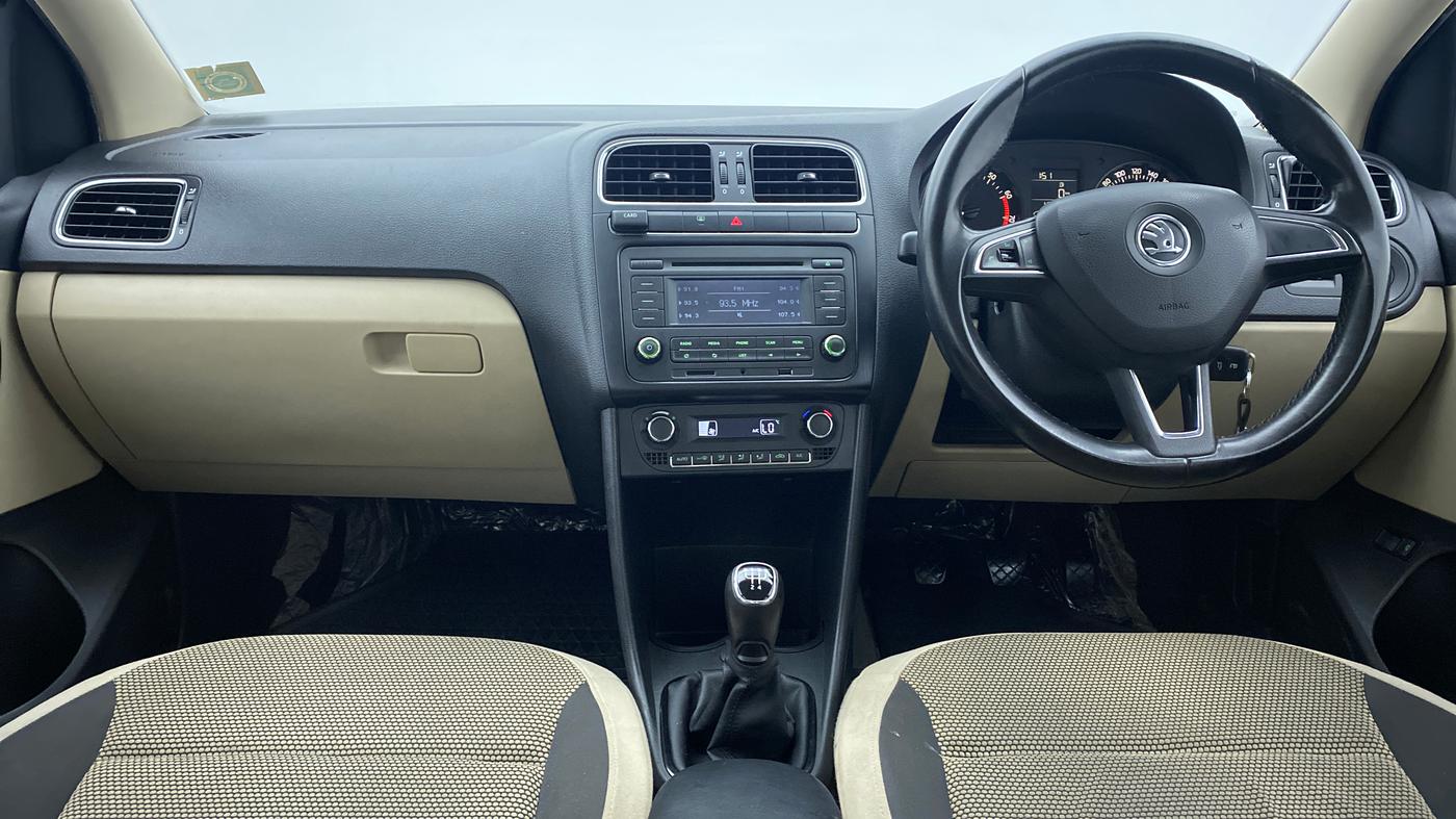 2017 Skoda Rapid AMBITION 1.6 MPFI MT, Petrol, Manual, 46,305 km, Dashboard