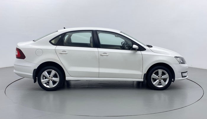 2017 Skoda Rapid AMBITION 1.6 MPFI MT, Petrol, Manual, 46,305 km, Right Side View