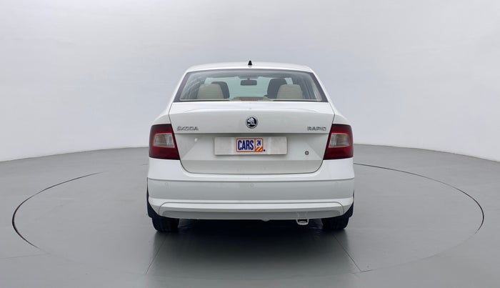 2017 Skoda Rapid AMBITION 1.6 MPFI MT, Petrol, Manual, 46,305 km, Back/Rear