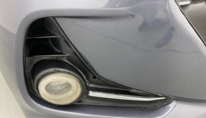 2016 Hyundai Grand i10 ASTA (O) AT 1.2 KAPPA VTVT, Petrol, Automatic, 1,04,499 km, Right fog light - Not working