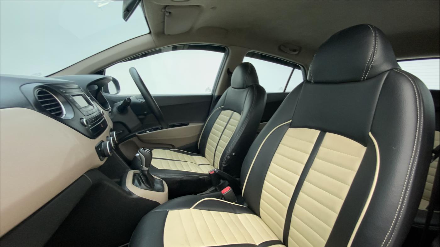 2016 Hyundai Grand i10 ASTA (O) AT 1.2 KAPPA VTVT, Petrol, Automatic, 1,04,499 km, Right Side Front Door Cabin