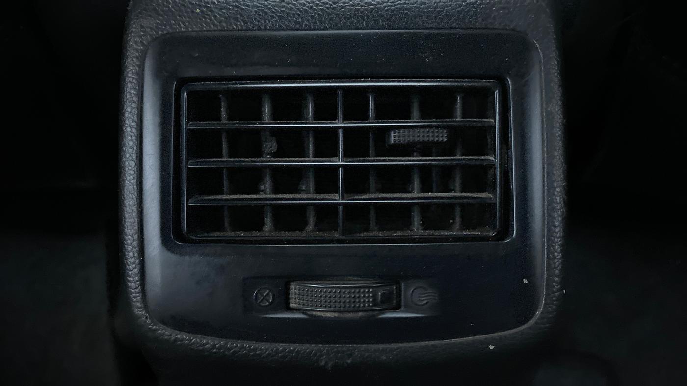 2016 Hyundai Grand i10 ASTA (O) AT 1.2 KAPPA VTVT, Petrol, Automatic, 1,04,499 km, Rear AC Vents