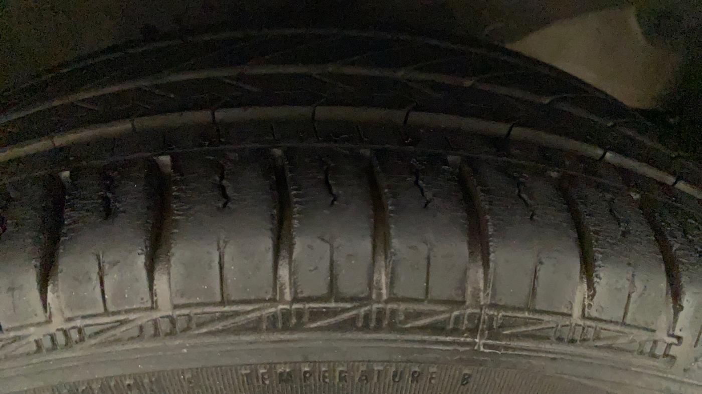 2012 Honda Brio S MT, CNG, Manual, 90,042 km, Right Front Tyre Tread