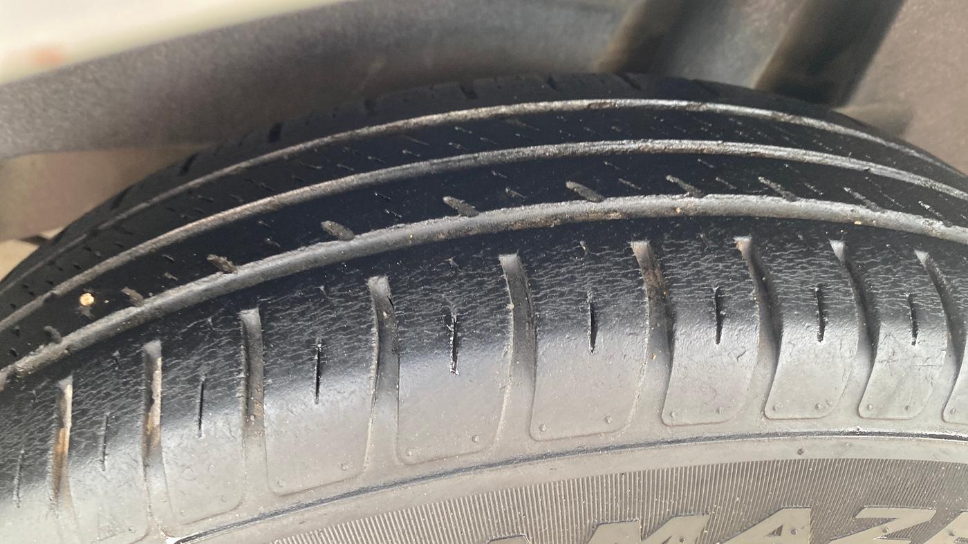 2018 Maruti Dzire VDI AMT, Diesel, Automatic, 1,17,772 km, Left Rear Tyre Tread