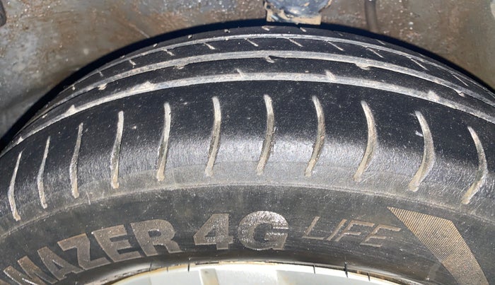 2018 Maruti Alto 800 LXI, Petrol, Manual, 47,656 km, Left Front Tyre Tread