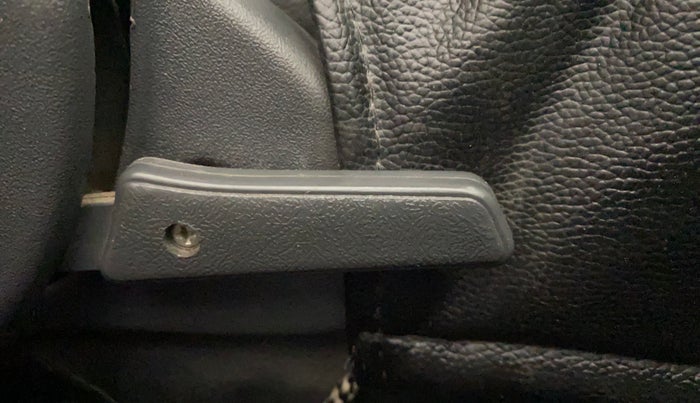 2018 Maruti Alto 800 LXI, Petrol, Manual, 47,656 km, Driver Side Adjustment Panel