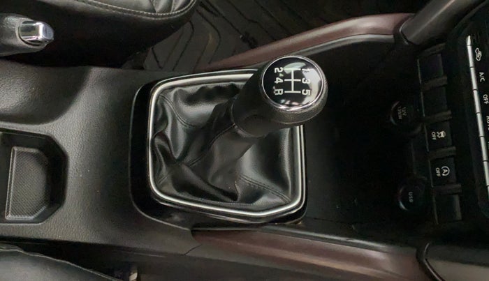 2023 Maruti Grand Vitara ZETA SMART HYBRID, Petrol, Manual, 43,241 km, Gear Lever