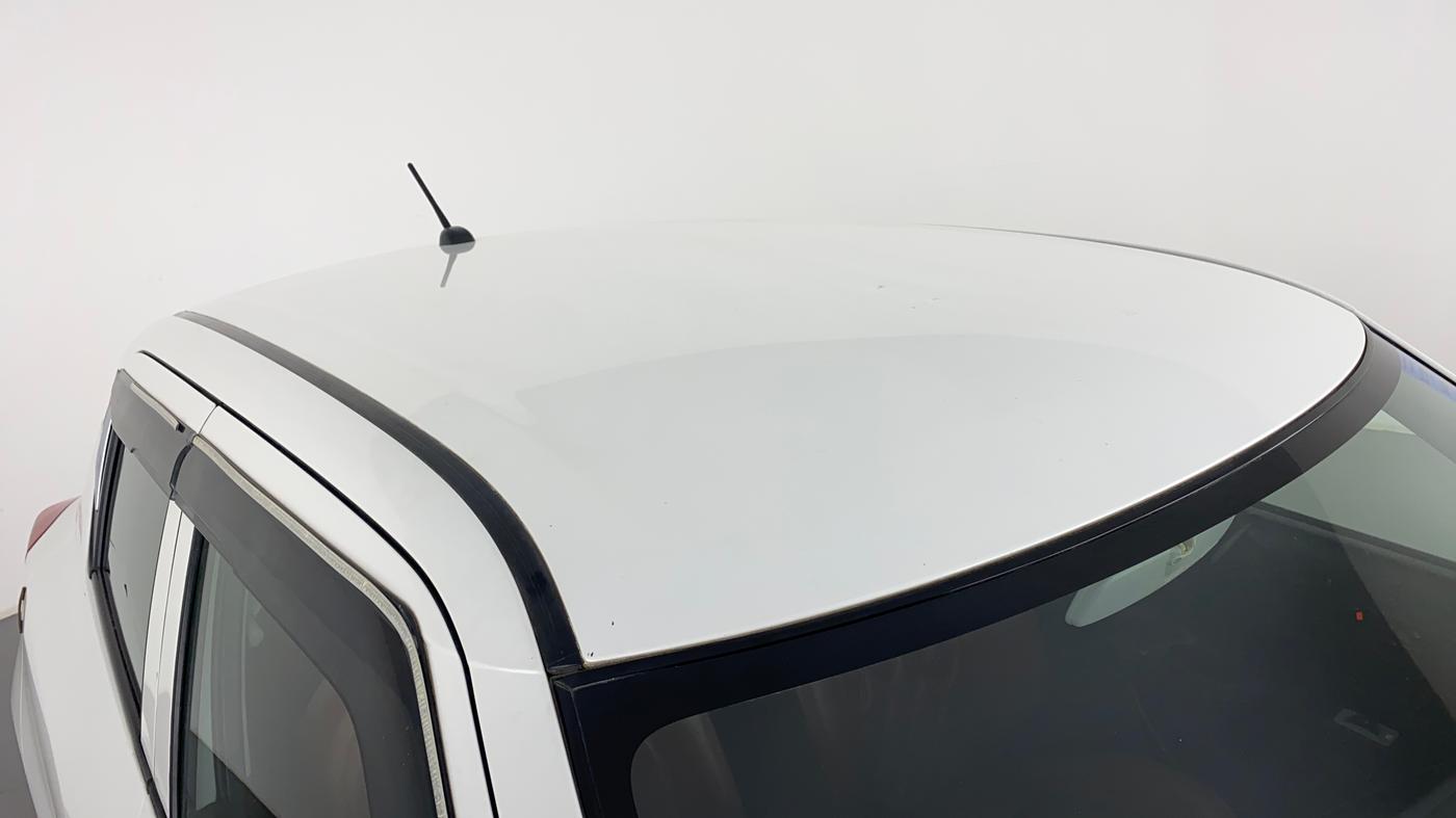 2019 Maruti Swift LXI D, Petrol, Manual, 27,080 km, Roof