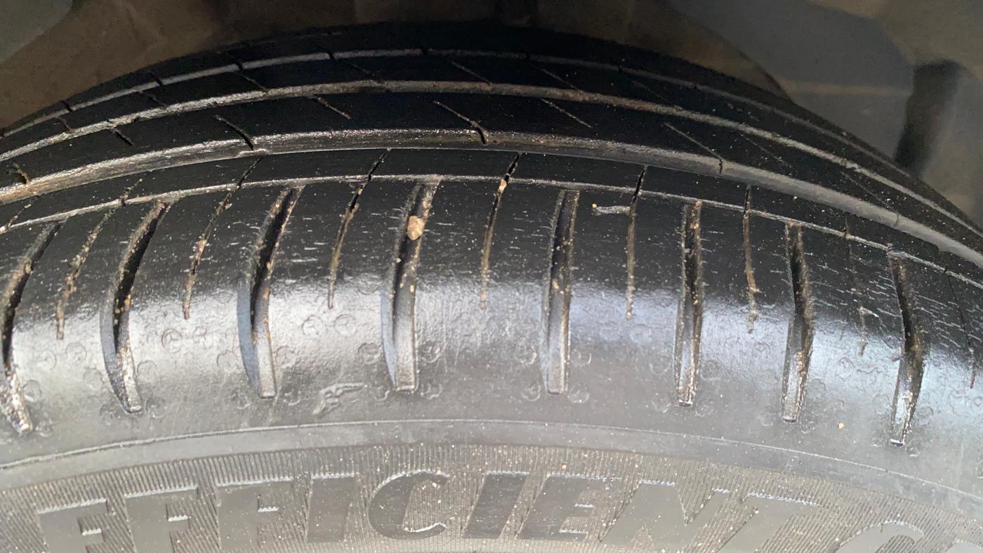 2022 MG HECTOR SHARP 2.0 DIESEL, Diesel, Manual, 33,705 km, Right Front Tyre Tread
