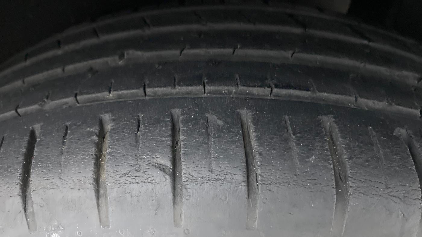 2020 Toyota Glanza G CVT, Petrol, Automatic, 41,783 km, Left Rear Tyre Tread