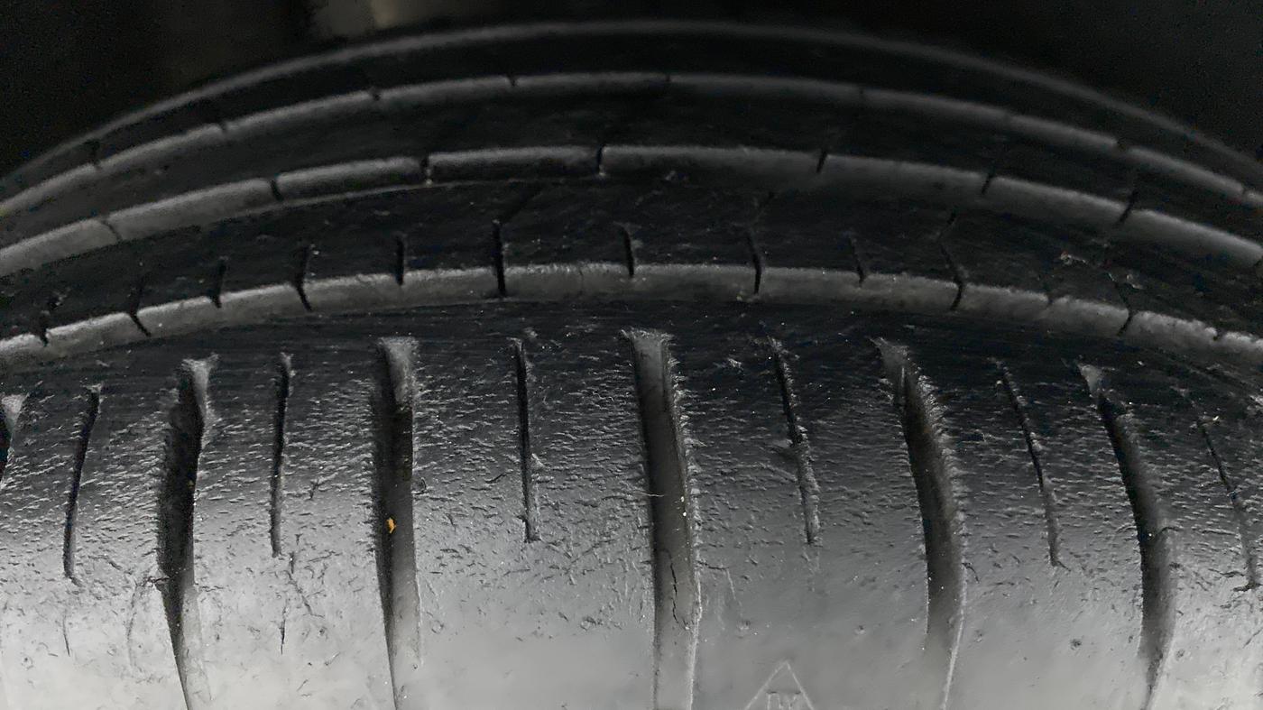 2020 Toyota Glanza G CVT, Petrol, Automatic, 41,783 km, Right Rear Tyre Tread