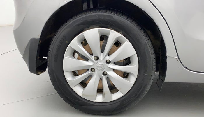 2016 Maruti Baleno DELTA PETROL 1.2, CNG, Manual, 1,05,907 km, Right Rear Wheel