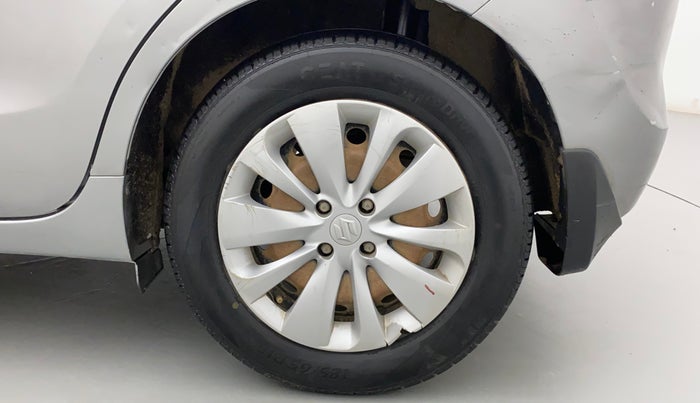 2016 Maruti Baleno DELTA PETROL 1.2, CNG, Manual, 1,05,907 km, Left Rear Wheel