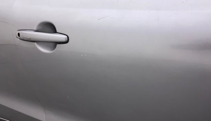 2016 Maruti Baleno DELTA PETROL 1.2, CNG, Manual, 1,05,907 km, Driver-side door - Slightly dented
