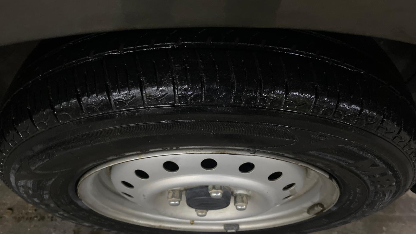 2021 Maruti New Wagon-R LXI CNG (O) 1.0, CNG, Manual, 51,205 km, Right Front Tyre Tread