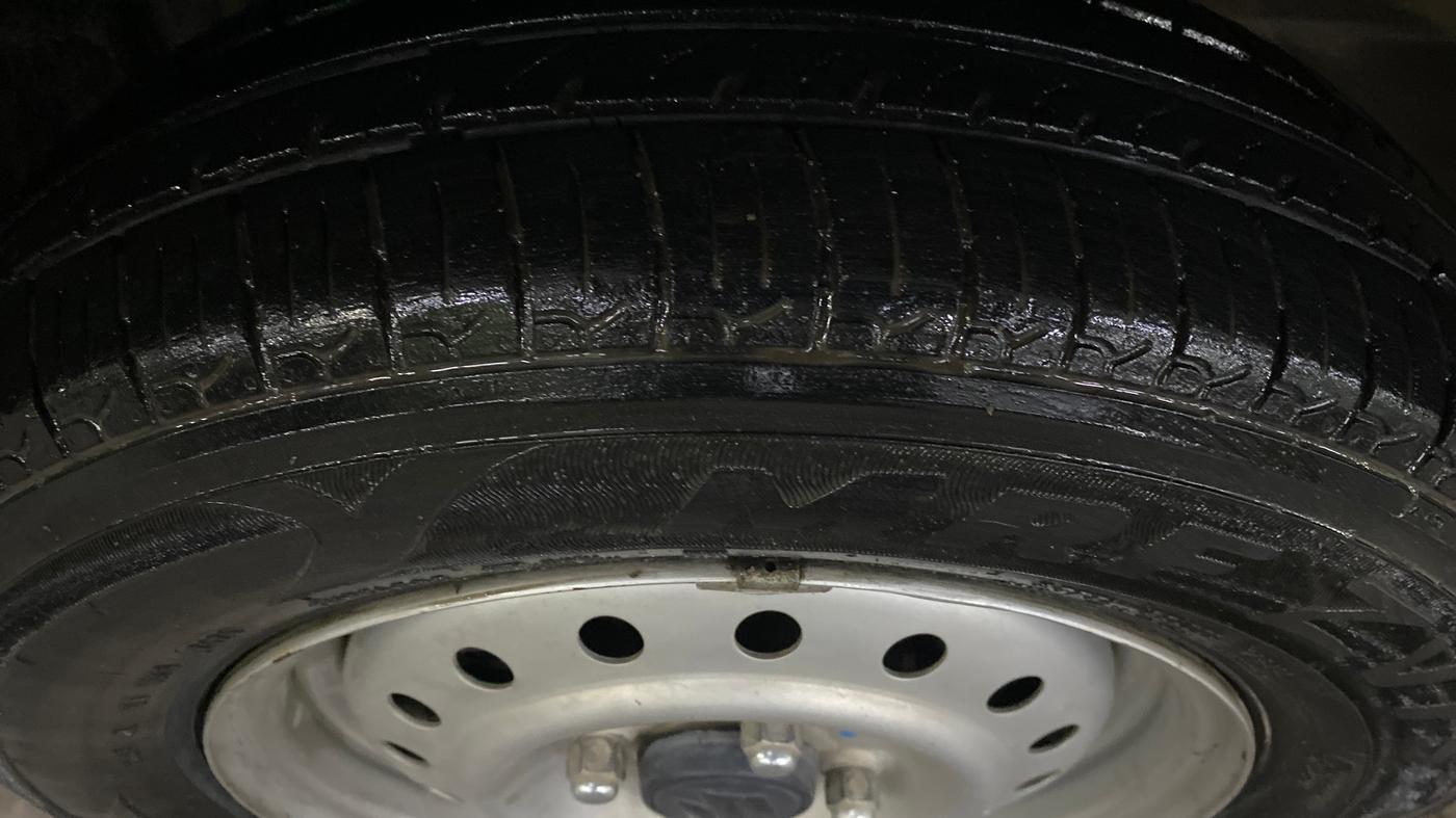 2021 Maruti New Wagon-R LXI CNG (O) 1.0, CNG, Manual, 51,205 km, Left Front Tyre Tread