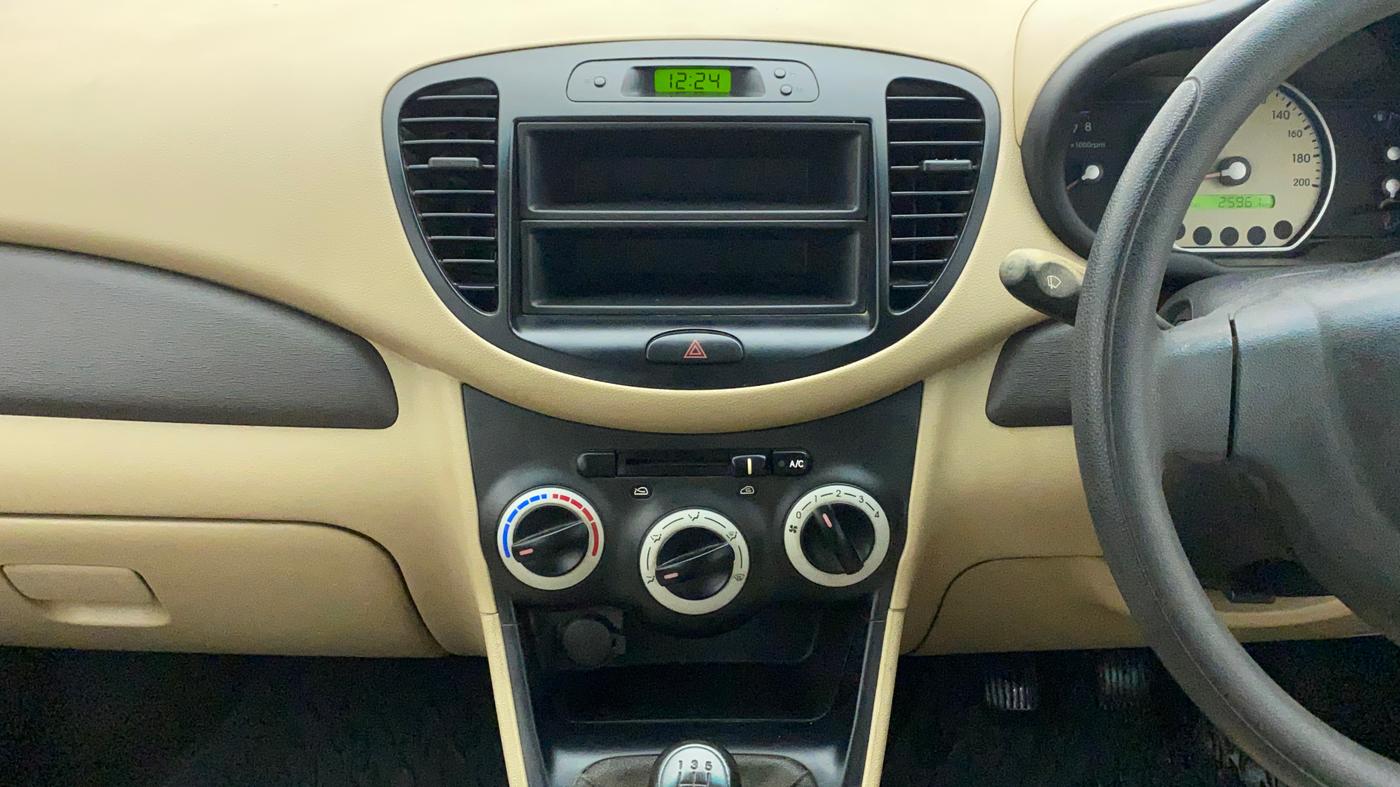 2010 Hyundai i10 MAGNA 1.2, Petrol, Manual, 25,961 km, Air Conditioner