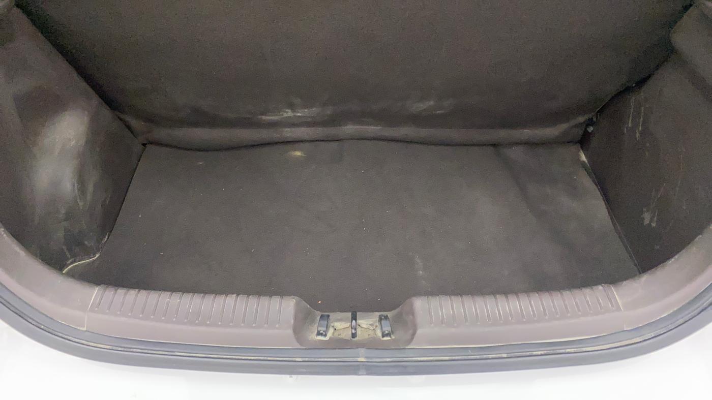 2010 Hyundai i10 MAGNA 1.2, Petrol, Manual, 25,961 km, Boot Inside