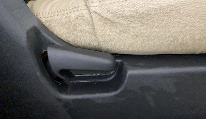 2018 Maruti Wagon R 1.0 VXI AMT, Petrol, Automatic, 22,191 km, Driver Side Adjustment Panel