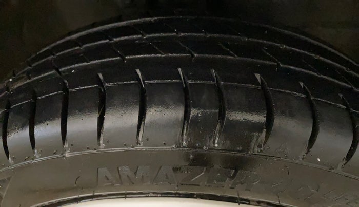 2018 Maruti Wagon R 1.0 VXI AMT, Petrol, Automatic, 22,191 km, Right Front Tyre Tread