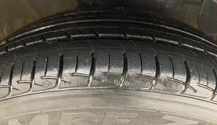 2019 Hyundai Grand i10 SPORTZ 1.2 KAPPA VTVT, Petrol, Manual, 76,275 km, Right Front Tyre Tread