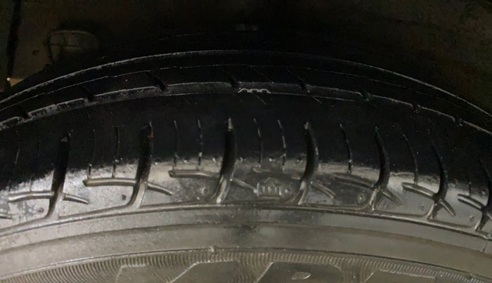 2017 Hyundai Xcent S 1.2, Petrol, Manual, 69,520 km, Right Rear Tyre Tread