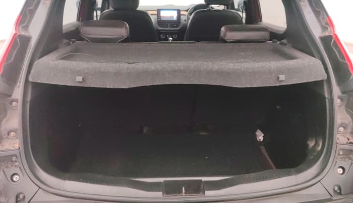 2022 Renault Kiger RXT (O) AMT DUAL TONE, Petrol, Automatic, 53,592 km, Boot Inside