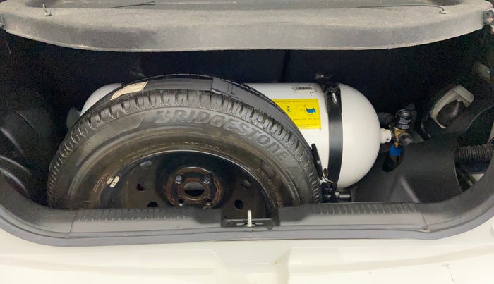 2024 Maruti Swift VXI CNG, CNG, Manual, 12,618 km, Boot Inside