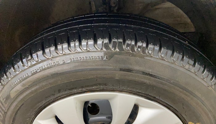 2024 Maruti Swift VXI CNG, CNG, Manual, 12,618 km, Right Front Tyre Tread