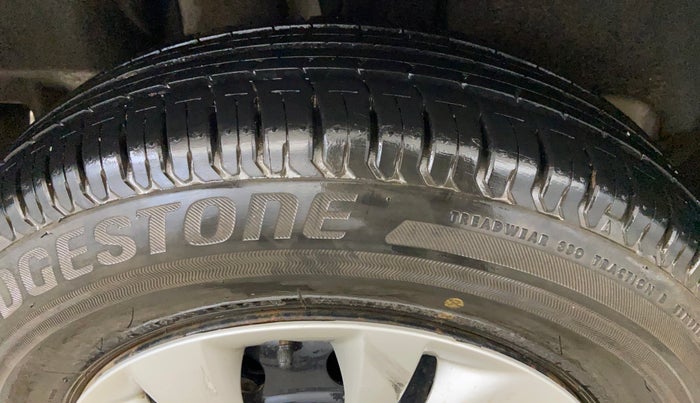 2024 Maruti Swift VXI CNG, CNG, Manual, 12,618 km, Right Rear Tyre Tread
