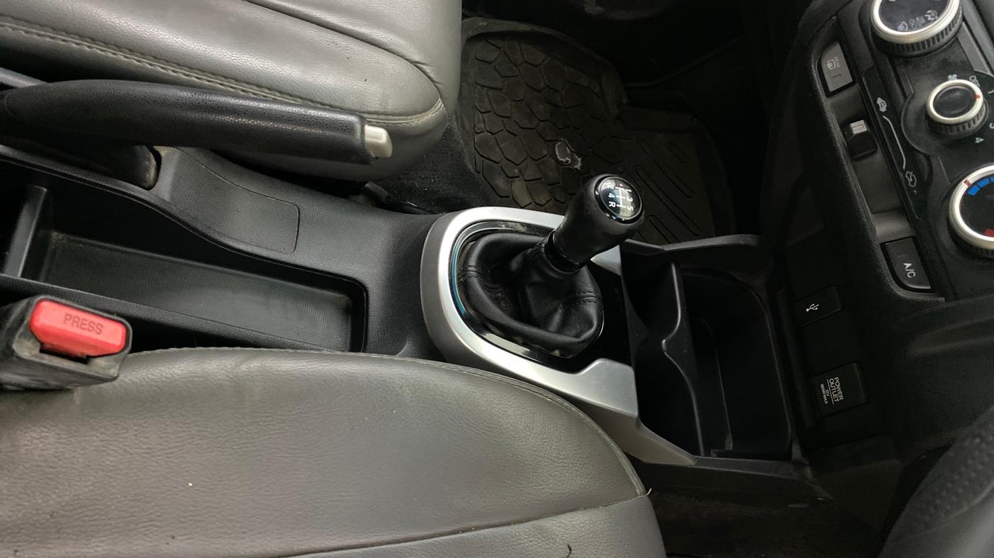 2017 Honda WR-V 1.2L I-VTEC S MT, Petrol, Manual, 62,121 km, Gear Lever