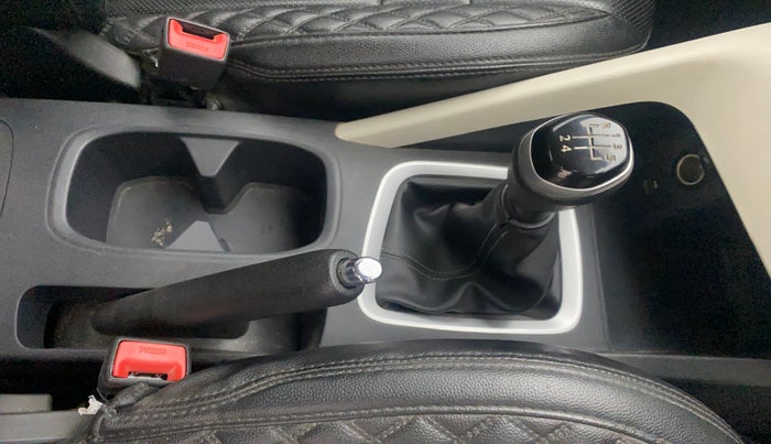 2023 Nissan MAGNITE XV MT, Petrol, Manual, 35,403 km, Gear Lever