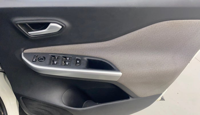 2023 Nissan MAGNITE XV MT, Petrol, Manual, 35,403 km, Driver Side Door Panels Control