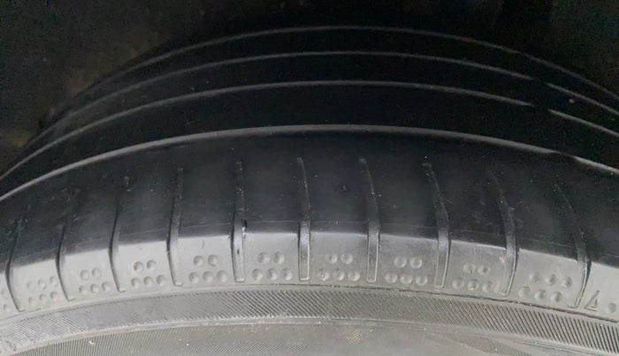 2017 Maruti Baleno ZETA CVT PETROL 1.2, Petrol, Automatic, 91,799 km, Left Rear Tyre Tread