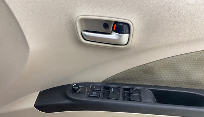 2019 Maruti Celerio ZXI AMT, Petrol, Automatic, 1,12,553 km, Driver Side Door Panels Control