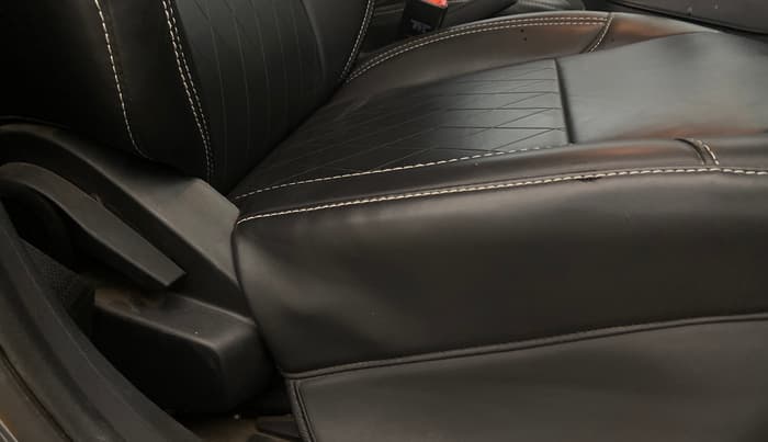 2023 Tata ALTROZ XT PETROL, Petrol, Manual, 18,145 km, Driver Side Adjustment Panel