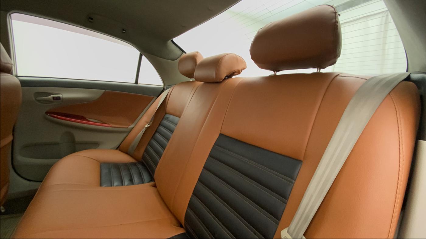 2010 Toyota Corolla Altis J DIESEL, Diesel, Manual, 79,529 km, Right Side Rear Door Cabin