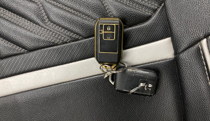 2019 Maruti Swift ZDI, Diesel, Manual, 39,842 km, Key Close Up