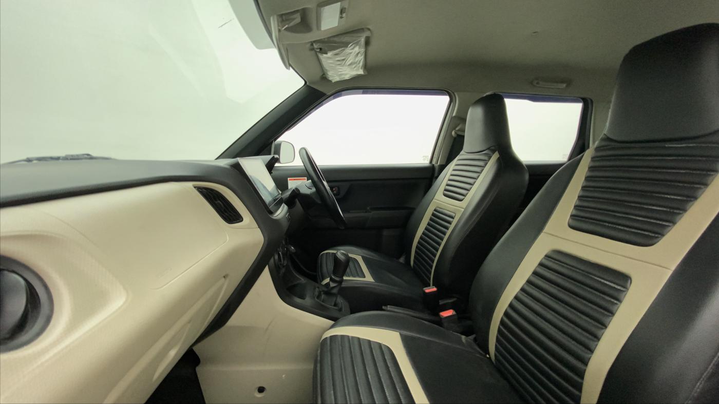 2021 Maruti New Wagon-R LXI CNG (O) 1.0, CNG, Manual, 32,138 km, Right Side Front Door Cabin