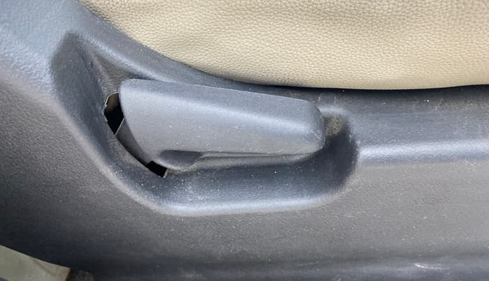 2016 Maruti Wagon R 1.0 VXI AMT, Petrol, Automatic, 60,763 km, Driver Side Adjustment Panel