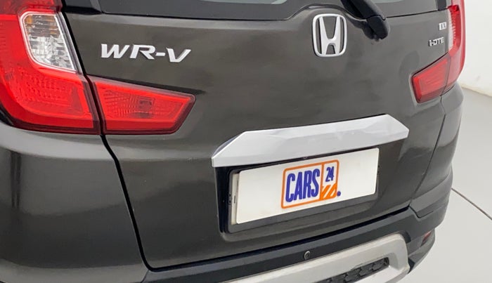 2017 Honda WR-V 1.5L I-DTEC VX MT, Diesel, Manual, 1,06,245 km, Dicky (Boot door) - Minor scratches